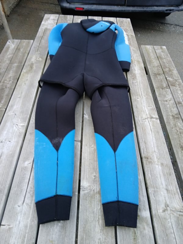 Used Wetsuit - 7mm 2 Piece - Beaver - M / L Ladies - Image 3