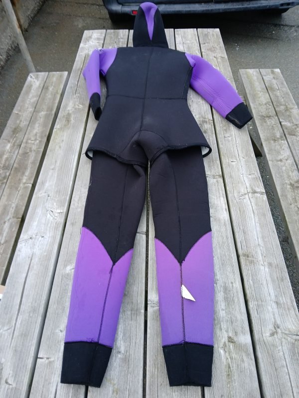 Used Wetsuit - 7mm 2 Piece - Beaver - Ladies M / L / S - Image 2