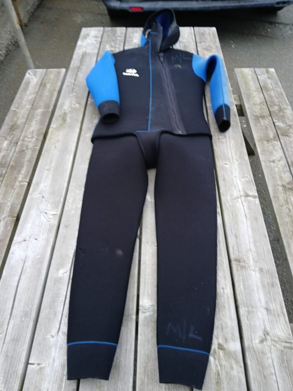 Used Wetsuit - 7mm 2 Piece - Beaver - M / L