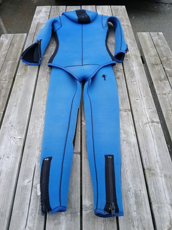 Used Wetsuit - 7mm 2 Piece - Beaver - Ladies S / M - Image 2